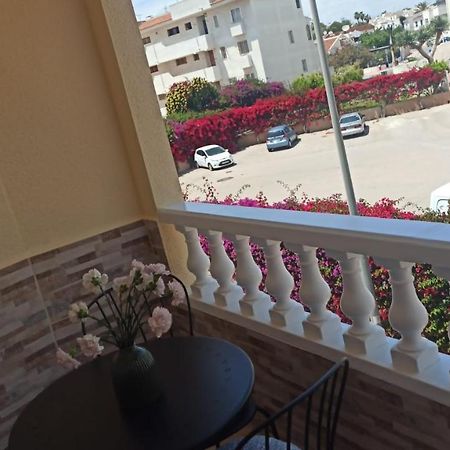 Torrevieja 2 Bedroom Holiday Apartment Luaran gambar