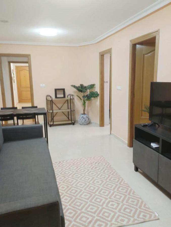 Torrevieja 2 Bedroom Holiday Apartment Luaran gambar