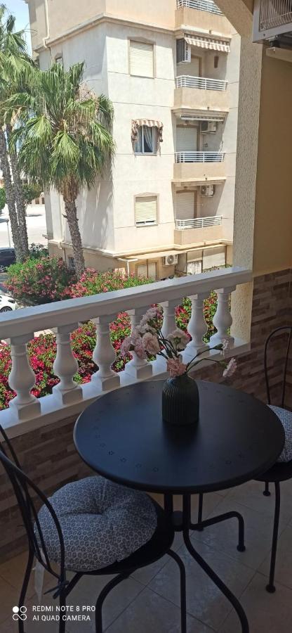 Torrevieja 2 Bedroom Holiday Apartment Luaran gambar