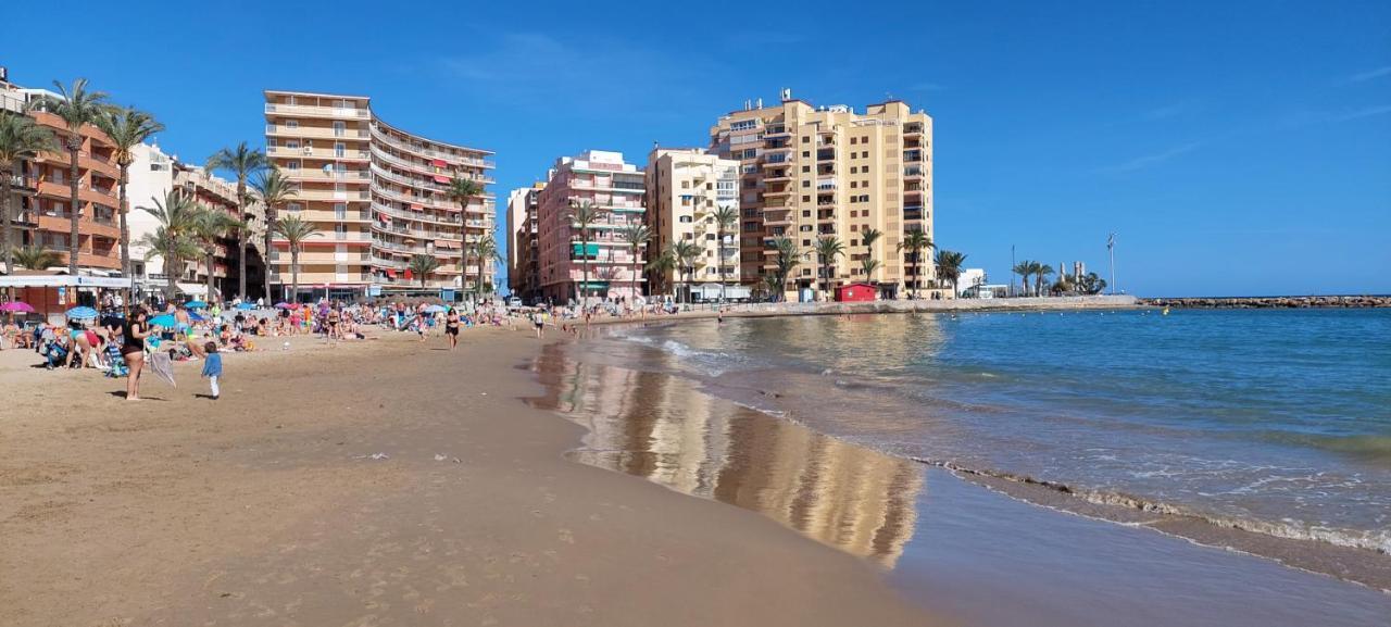 Torrevieja 2 Bedroom Holiday Apartment Luaran gambar